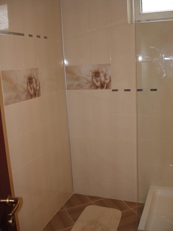Apartament Central Piatra Neamt Exterior photo